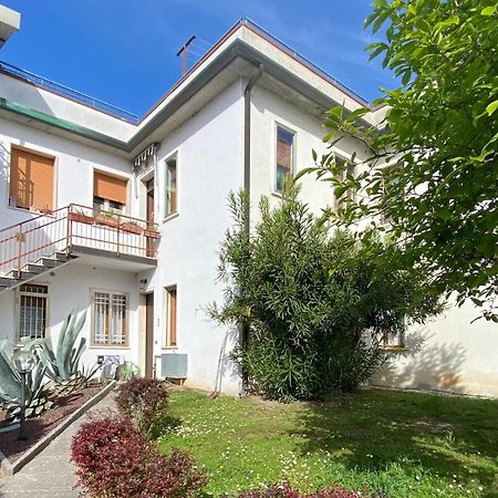 Апартаменты Andry House Пескьера-дель-Гарда Экстерьер фото
